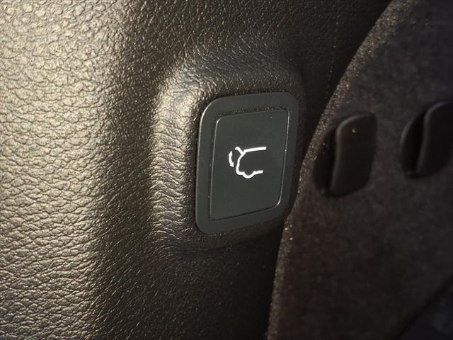 used 2019 Jeep Cherokee car, priced at $24,999
