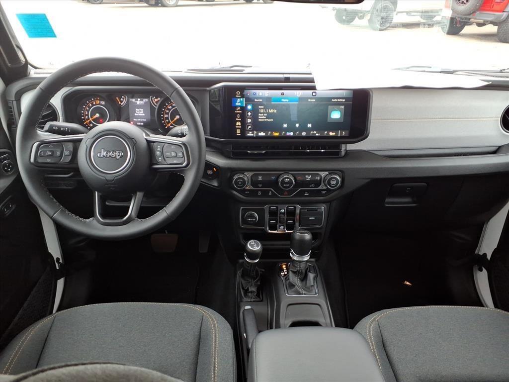 new 2025 Jeep Gladiator car, priced at $45,290