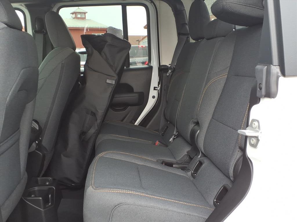 new 2025 Jeep Gladiator car, priced at $45,290