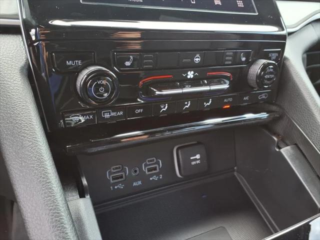 new 2025 Jeep Grand Cherokee car, priced at $42,115