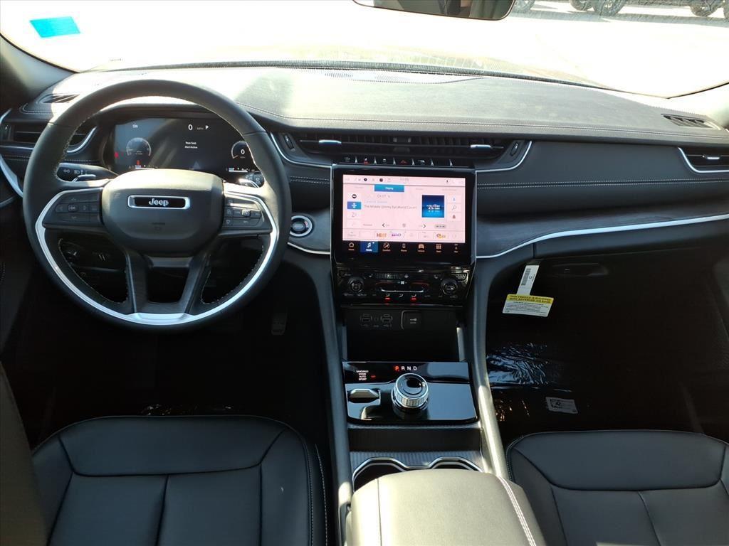 new 2025 Jeep Grand Cherokee car, priced at $46,879