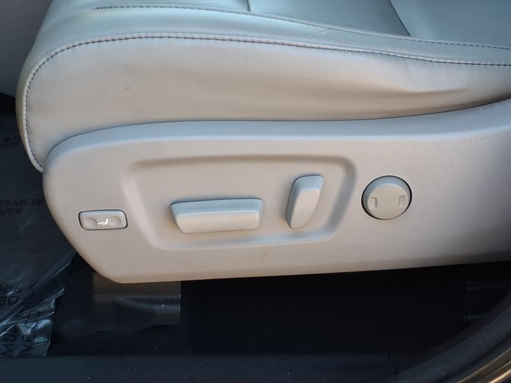 used 2018 Toyota Highlander car, priced at $24,999