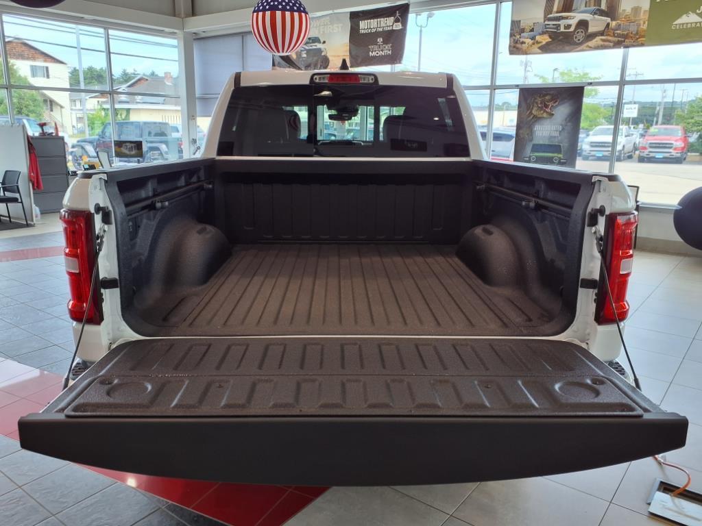 new 2025 Ram 1500 car, priced at $57,376