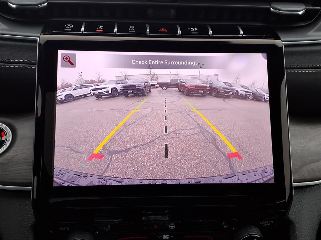 new 2025 Jeep Grand Cherokee car, priced at $50,127