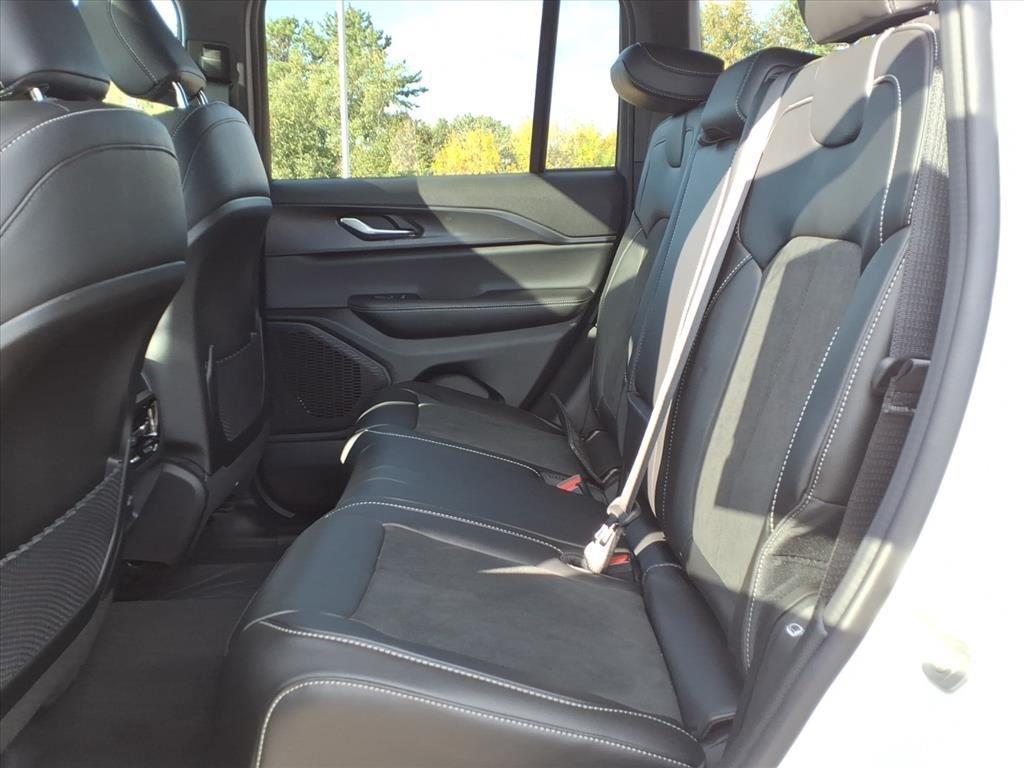 new 2025 Jeep Grand Cherokee car, priced at $42,463