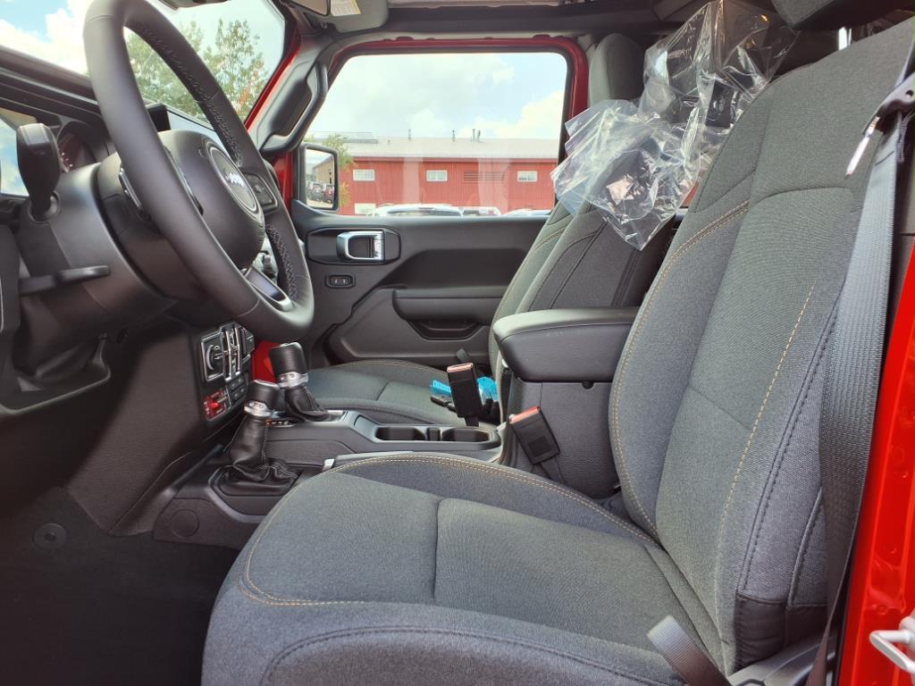 new 2025 Jeep Wrangler car, priced at $54,422