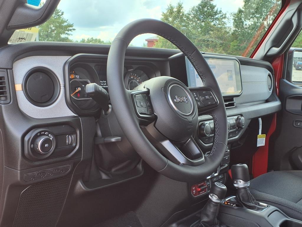 new 2025 Jeep Wrangler car, priced at $54,422