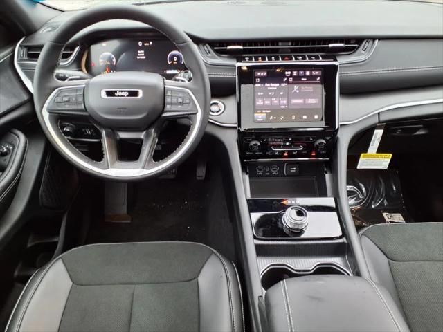 new 2025 Jeep Grand Cherokee car, priced at $45,355