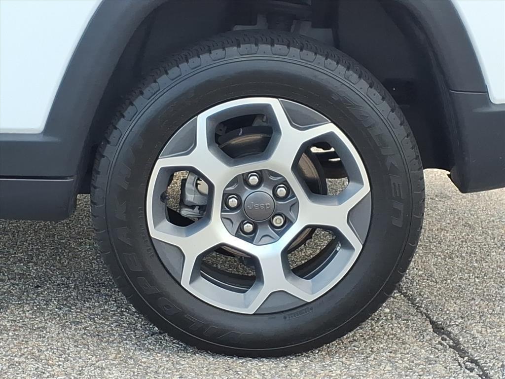 used 2022 Jeep Compass car, priced at $25,999