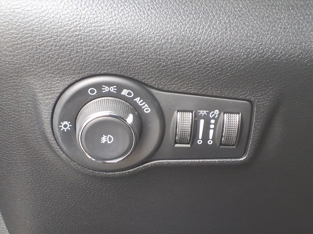 used 2022 Jeep Compass car, priced at $25,999
