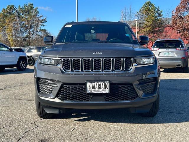 new 2025 Jeep Grand Cherokee car, priced at $43,970