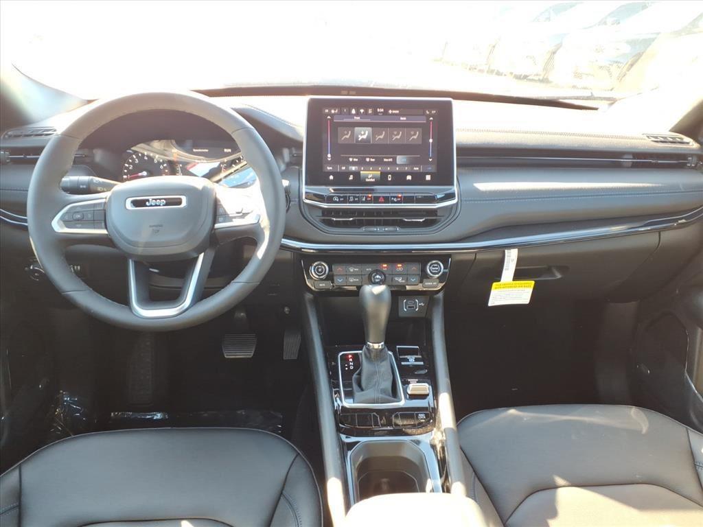 new 2025 Jeep Compass car, priced at $37,860