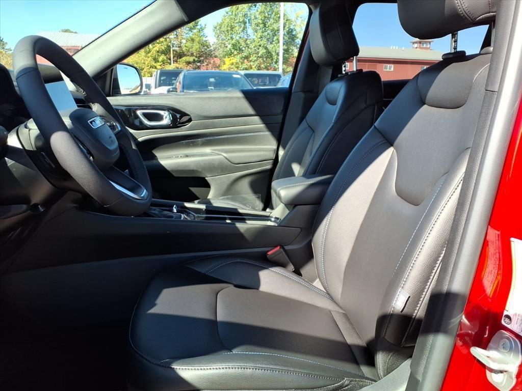 new 2025 Jeep Compass car, priced at $37,860