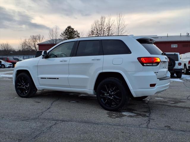 used 2022 Jeep Grand Cherokee car, priced at $30,999