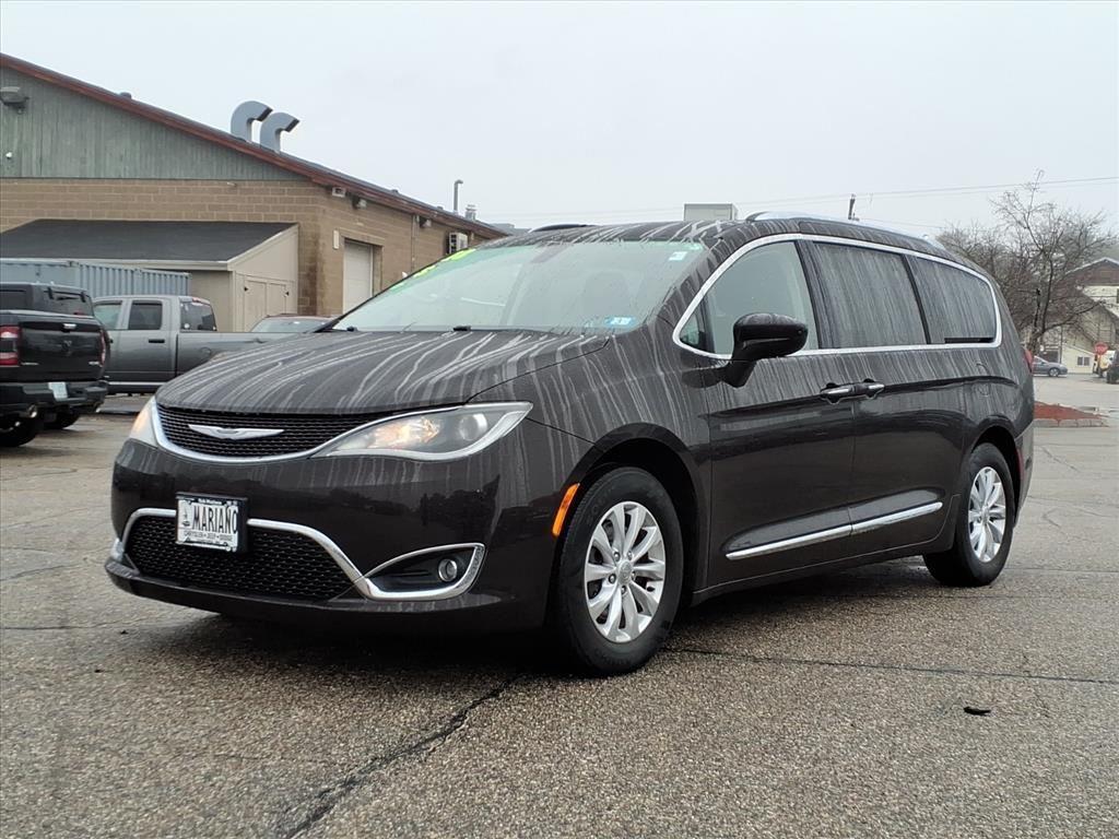 used 2018 Chrysler Pacifica car, priced at $19,999
