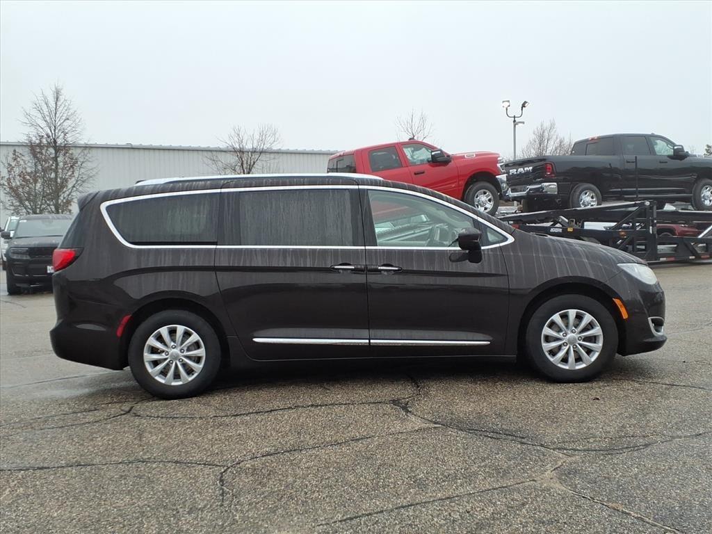 used 2018 Chrysler Pacifica car, priced at $19,999
