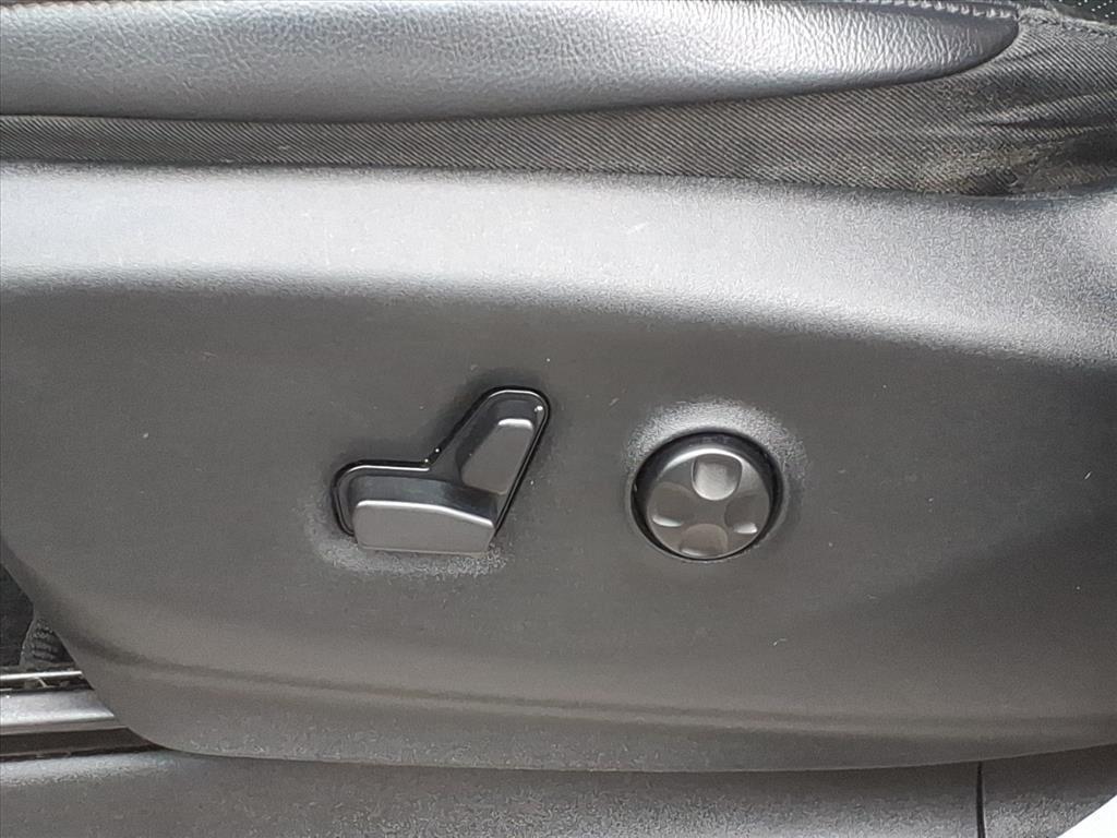 used 2018 Chrysler Pacifica car, priced at $19,999