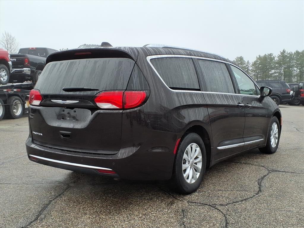 used 2018 Chrysler Pacifica car, priced at $19,999