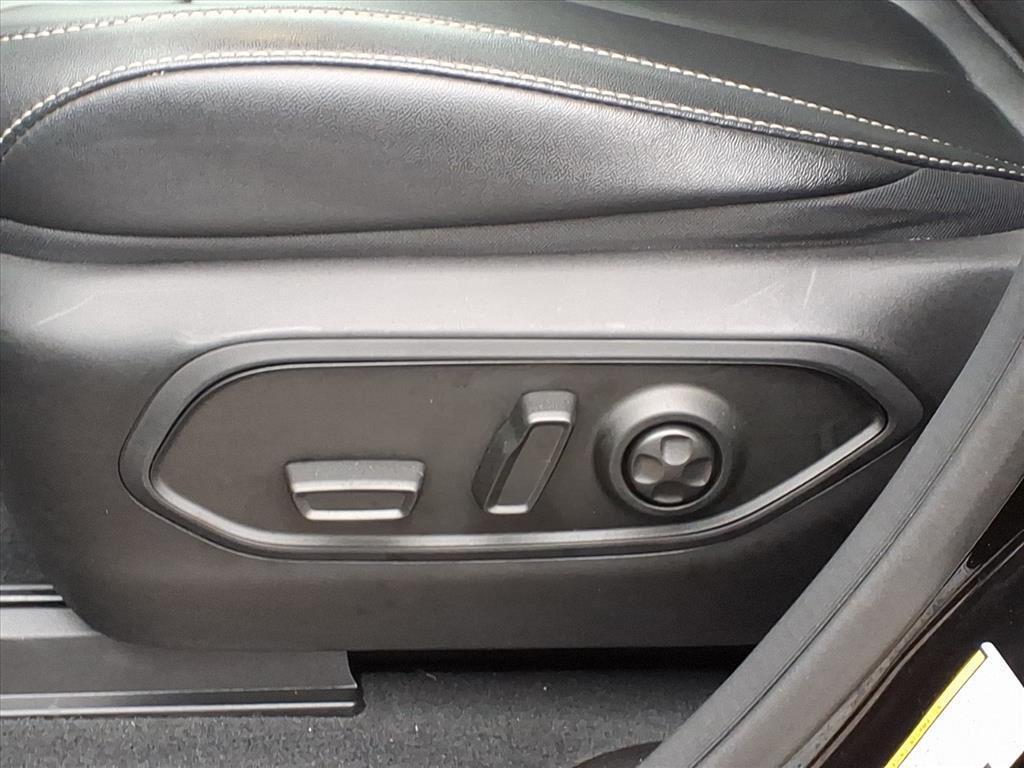 used 2024 Jeep Grand Cherokee L car, priced at $38,999