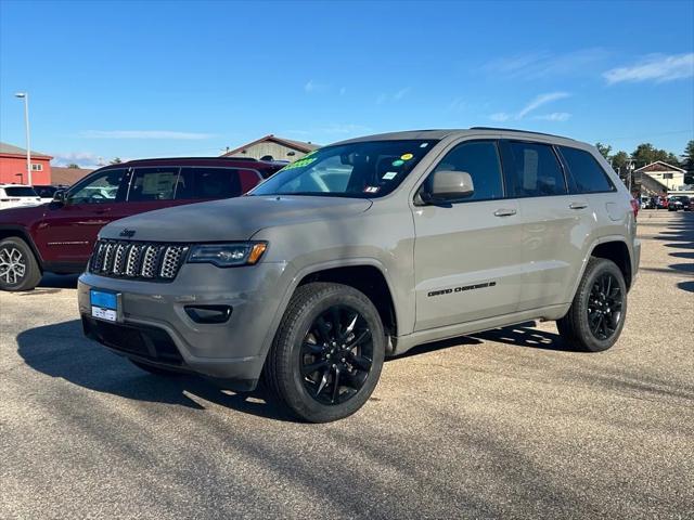 used 2022 Jeep Grand Cherokee car, priced at $30,999