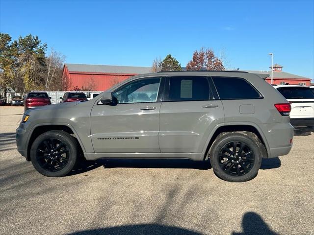 used 2022 Jeep Grand Cherokee car, priced at $30,999