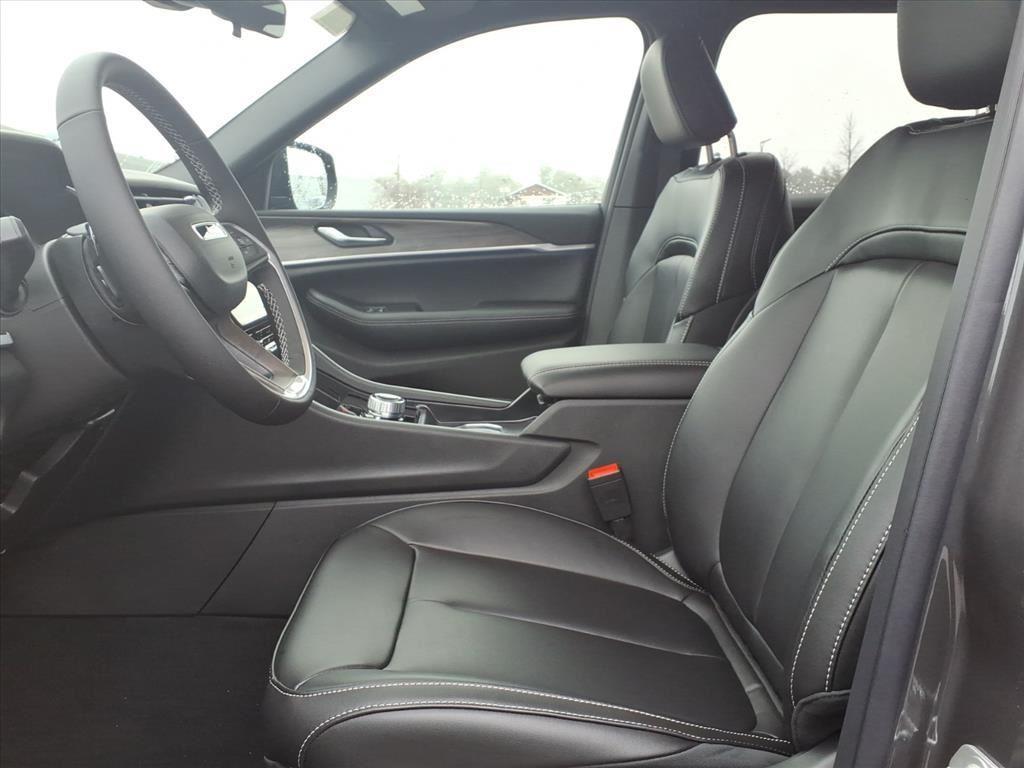 new 2025 Jeep Grand Cherokee L car, priced at $50,416