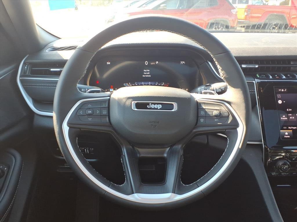 new 2025 Jeep Grand Cherokee car, priced at $42,921