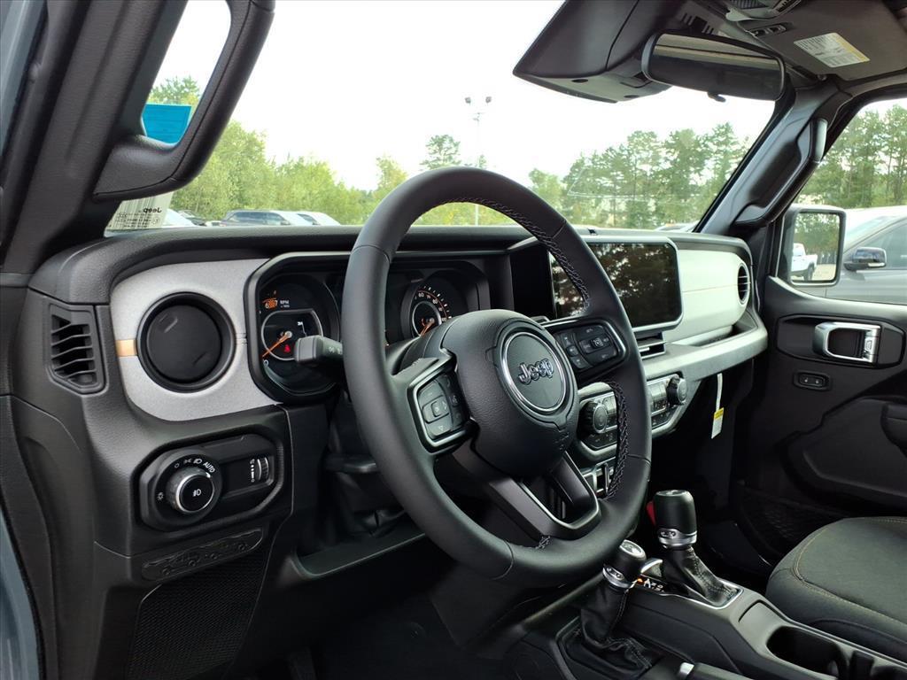 new 2025 Jeep Wrangler car, priced at $54,422