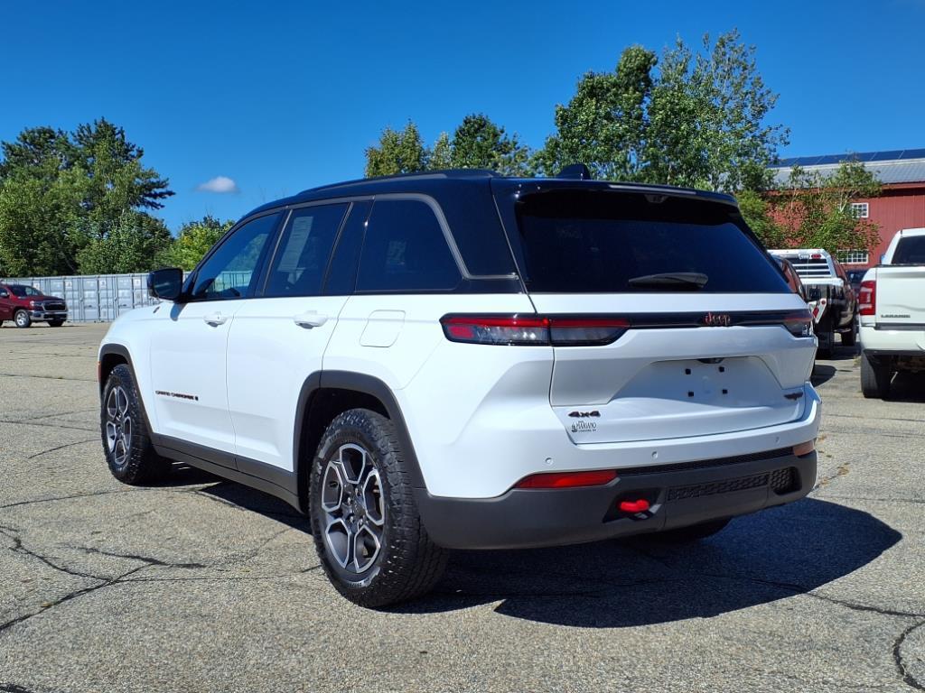 used 2022 Jeep Grand Cherokee car, priced at $40,999
