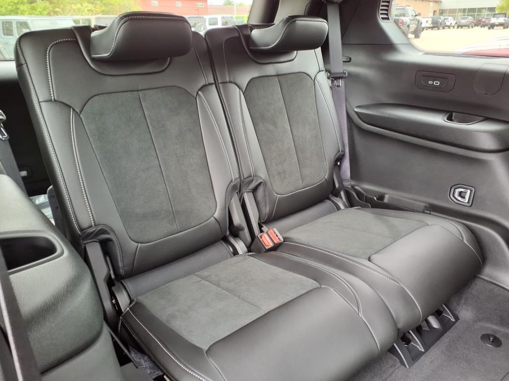 new 2025 Jeep Grand Cherokee L car, priced at $45,986