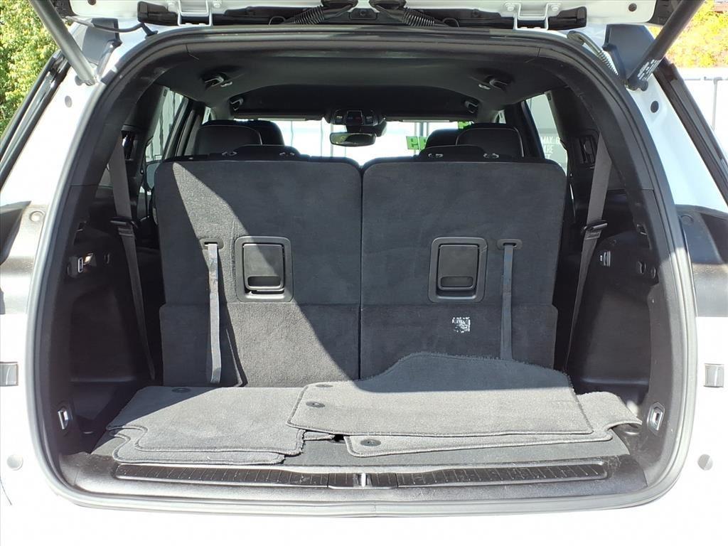 used 2024 Jeep Grand Cherokee L car, priced at $35,999