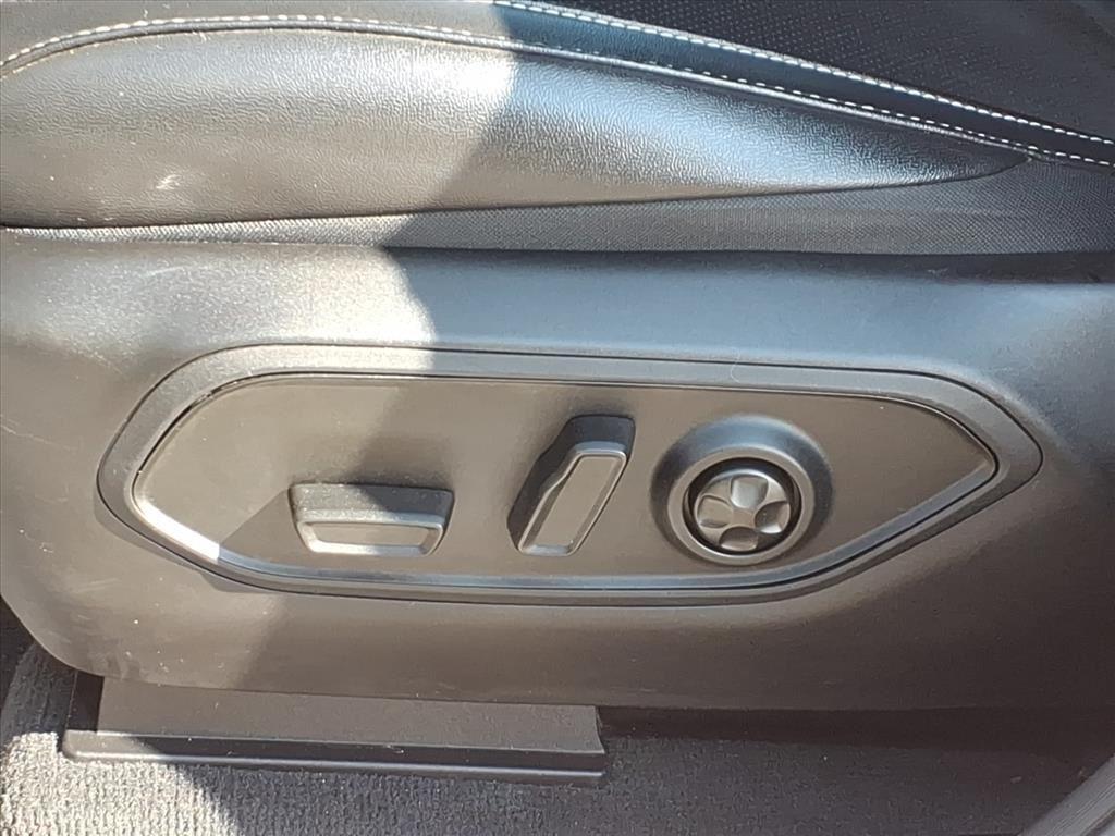 used 2024 Jeep Grand Cherokee L car, priced at $35,999