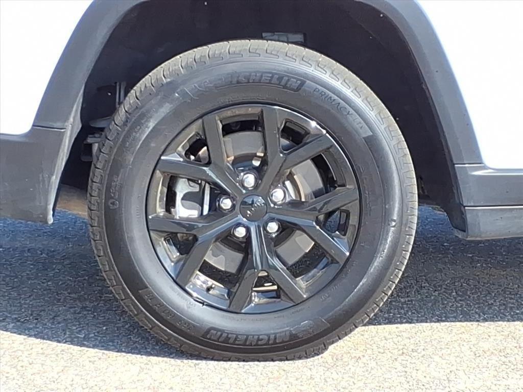 used 2024 Jeep Grand Cherokee L car, priced at $35,999