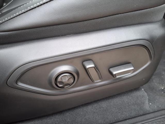 new 2025 Jeep Grand Cherokee car, priced at $46,396