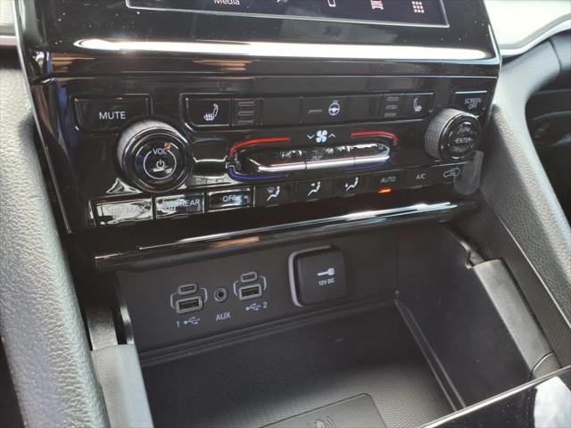 new 2025 Jeep Grand Cherokee L car, priced at $43,977