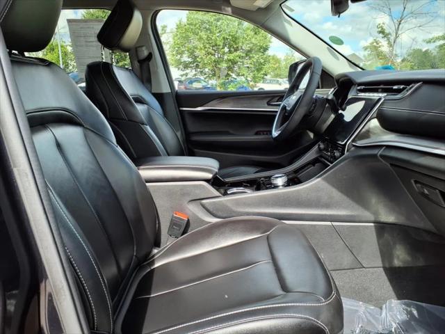 used 2023 Jeep Grand Cherokee car, priced at $37,999