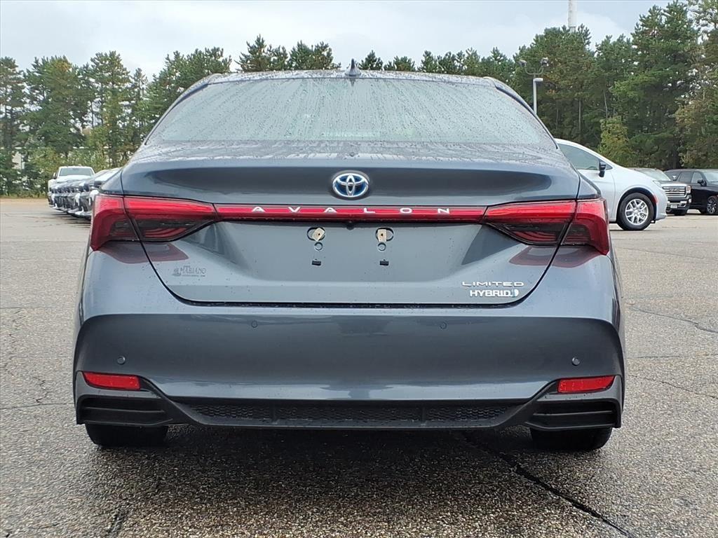 used 2021 Toyota Avalon Hybrid car, priced at $31,999