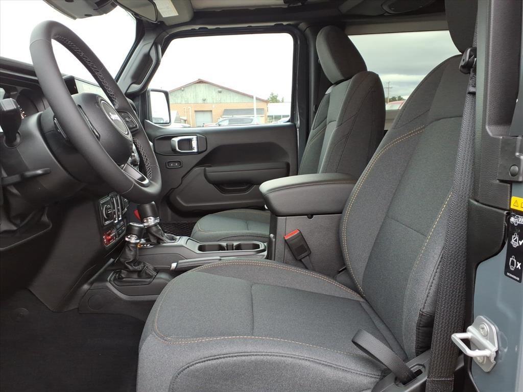 new 2026 Jeep Wrangler car, priced at $48,437