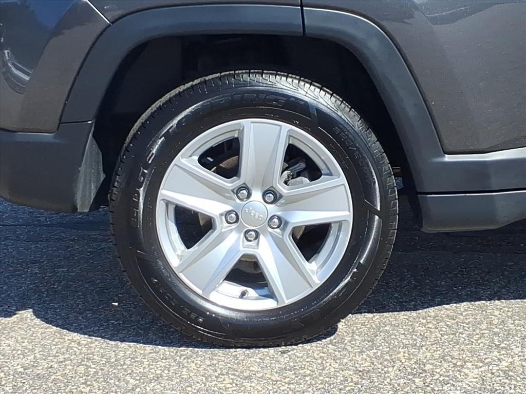 used 2022 Jeep Compass car, priced at $24,999