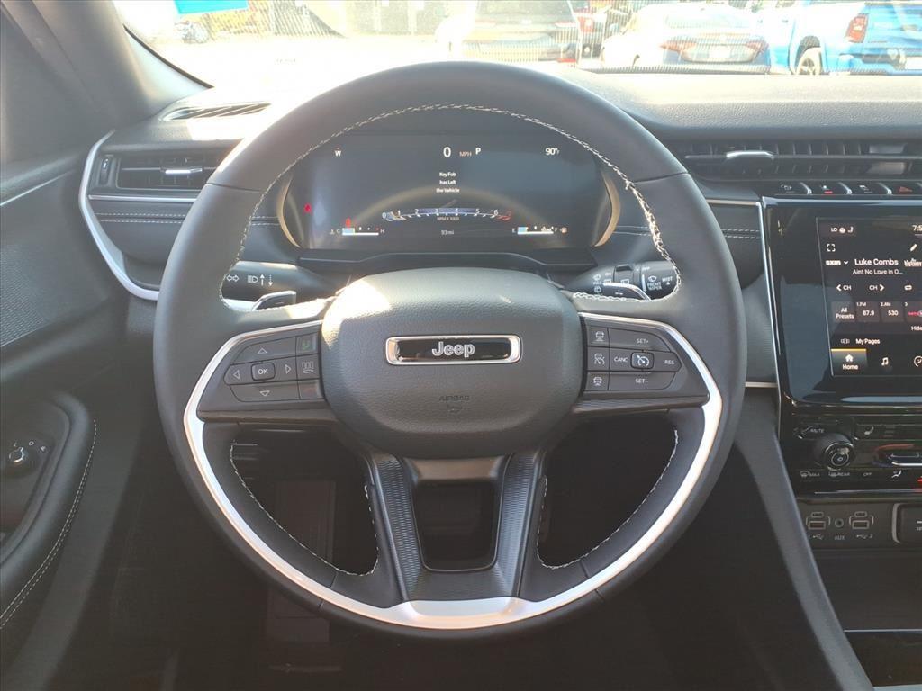 new 2025 Jeep Grand Cherokee car, priced at $42,796