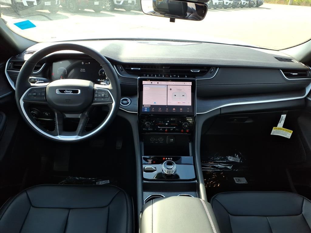 new 2025 Jeep Grand Cherokee L car, priced at $50,596