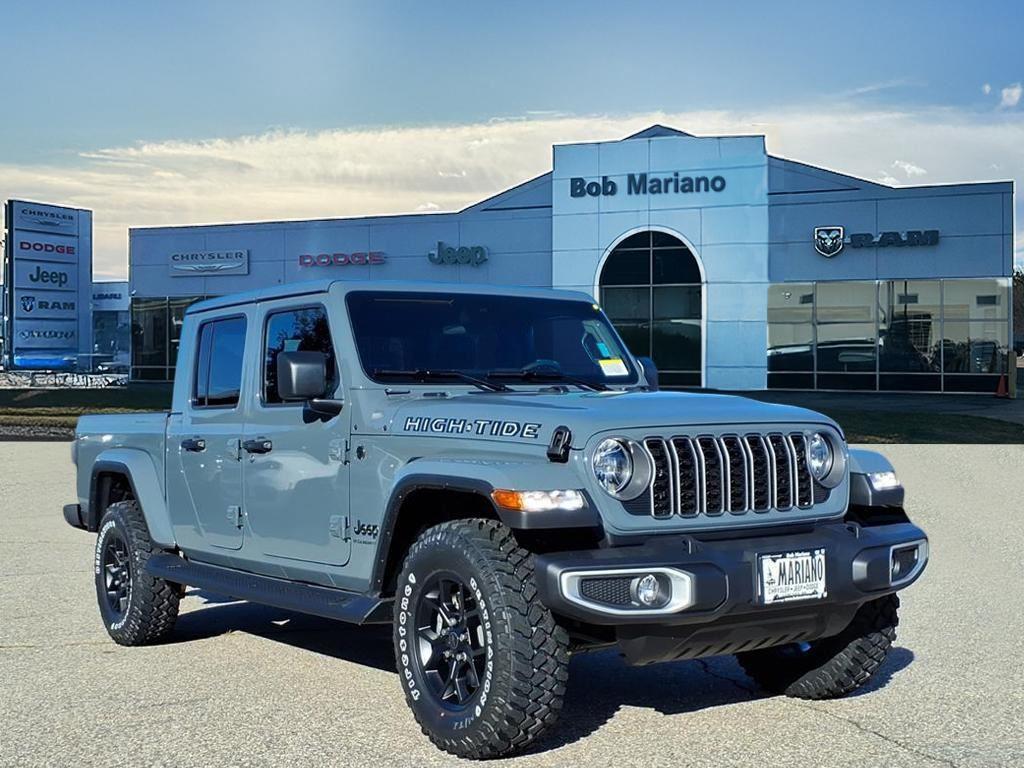 new 2025 Jeep Gladiator car, priced at $45,101