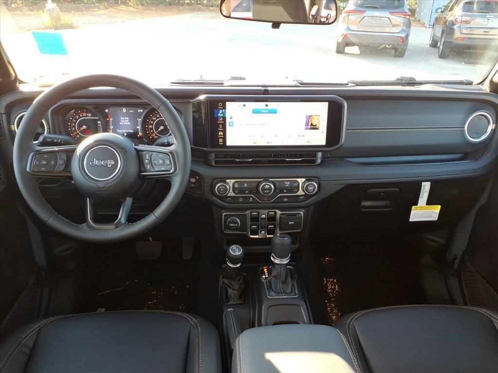 new 2025 Jeep Gladiator car, priced at $45,101