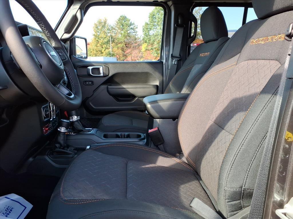 new 2025 Jeep Gladiator car, priced at $49,473