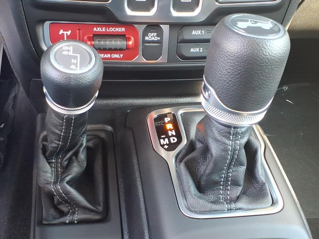 new 2025 Jeep Wrangler car, priced at $44,023
