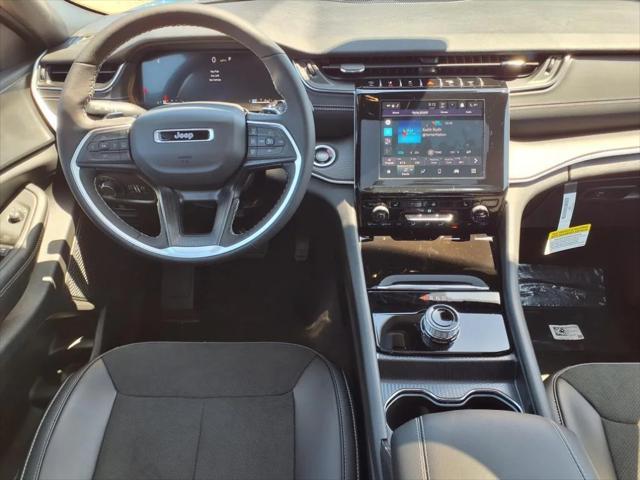 new 2025 Jeep Grand Cherokee car, priced at $44,705