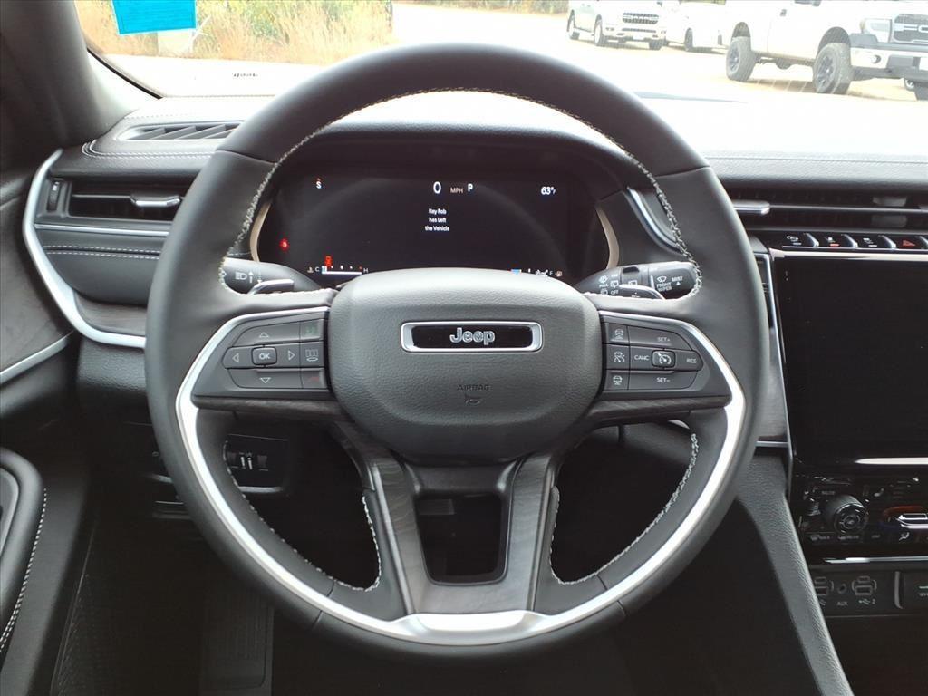 new 2025 Jeep Grand Cherokee car, priced at $46,343