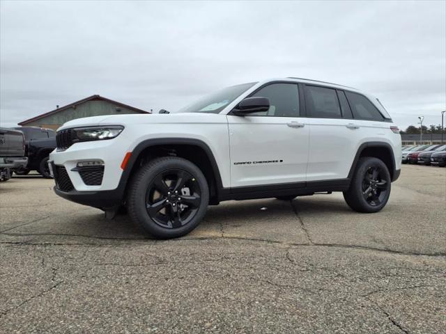 new 2025 Jeep Grand Cherokee car, priced at $48,222