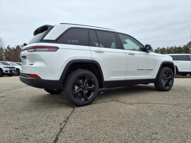 new 2025 Jeep Grand Cherokee car, priced at $48,222