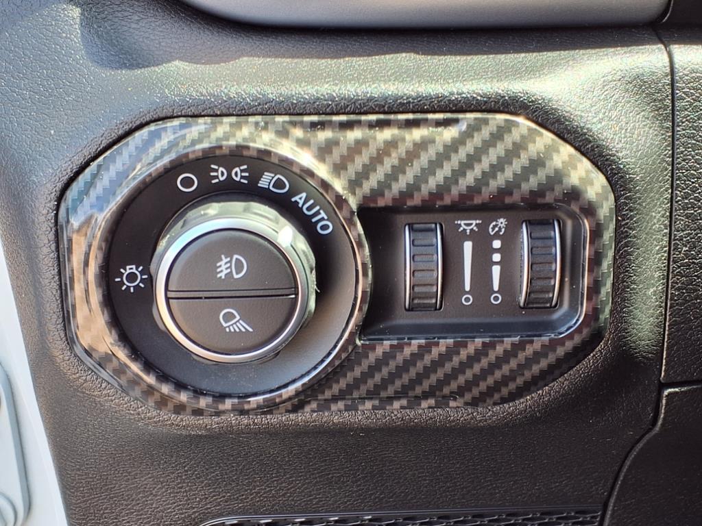 used 2021 Jeep Gladiator car, priced at $30,999
